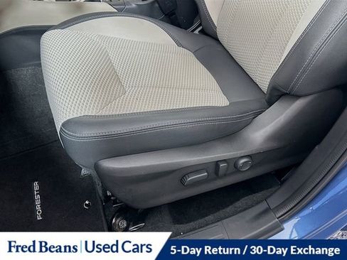 Used 2023 Subaru Forester Premium AWD/4WD image 25