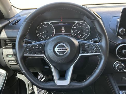 Certified 2022 Nissan Sentra SR w/ SR Premium Package image 23