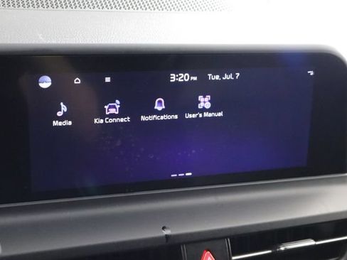 Used 2024 Kia Seltos EX FWD image 30