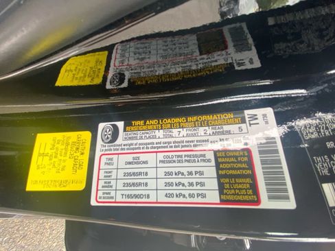 Used 2023 Toyota Highlander XLE AWD/4WD image 26