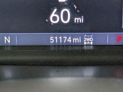 Used 2020 Chevrolet Silverado 1500 RST image 2