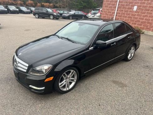 Used 2013 Mercedes-Benz C 300 4MATIC Sedan image 1