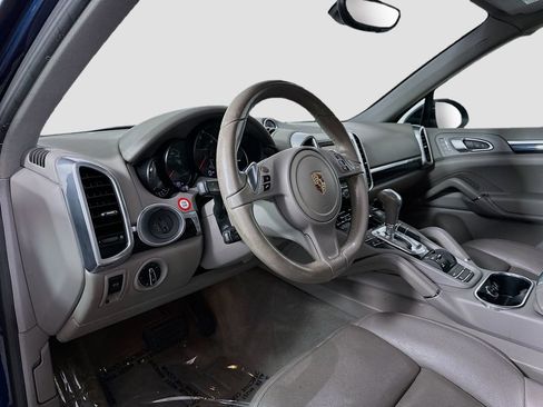 Used 2014 Porsche Cayenne Diesel AWD/4WD image 4