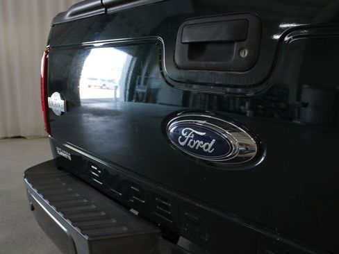 Used 2015 Ford F250 King Ranch w/ FX4 Off-Road Package AWD/4WD image 30
