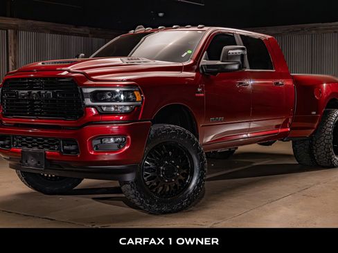 Used 2024 RAM 3500 Laramie w/ Night Edition AWD/4WD image 5