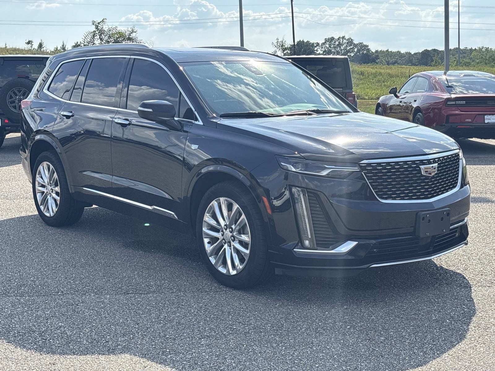 Used 2020 Cadillac XT6 Premium Luxury AWD/4WD image 3