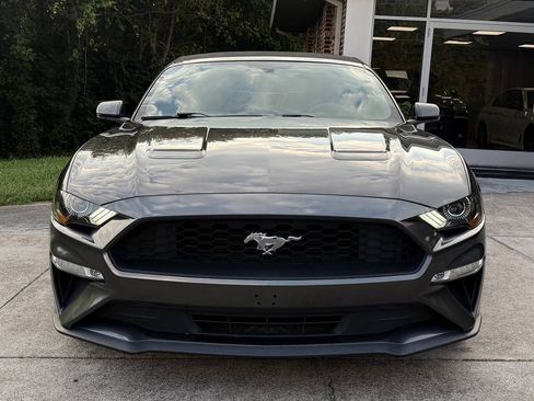 Used 2018 Ford Mustang Premium RWD image 10
