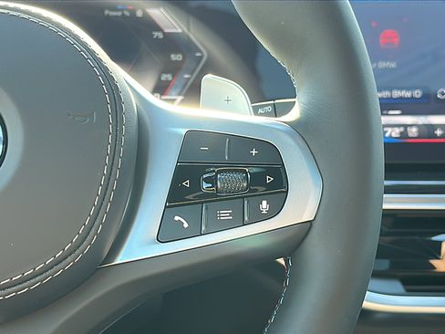New 2026 BMW X5 M60i w/ Executive Package image 19