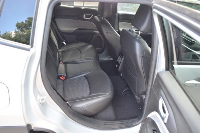 Used 2024 Jeep Compass Latitude AWD/4WD image 31