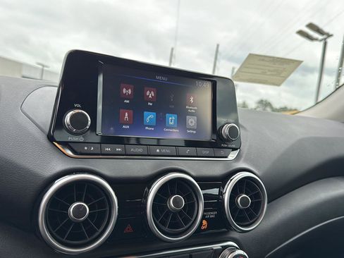 Used 2025 Nissan Sentra S image 21