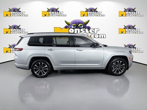 Used 2021 Jeep Grand Cherokee L Overland w/ Advanced Protech Group III image 4