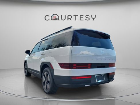 New 2026 Hyundai Santa Fe SEL image 2