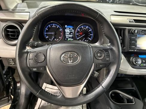 Used 2018 Toyota RAV4 XLE w/ Plus Extra Value Package AWD/4WD image 11