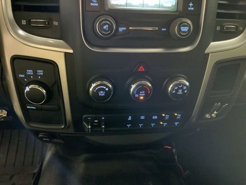 Used 2018 RAM 2500 SLT AWD/4WD image 17