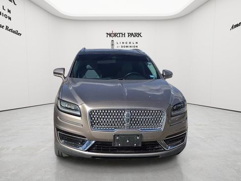 Used 2019 Lincoln Nautilus Reserve w/ Driver Assistance Package FWD image 8