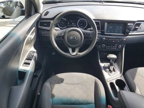Used 2019 Kia Niro LX image 25