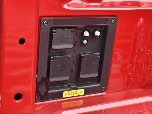 Certified 2025 Ford F150 Lightning Flash AWD/4WD image 38