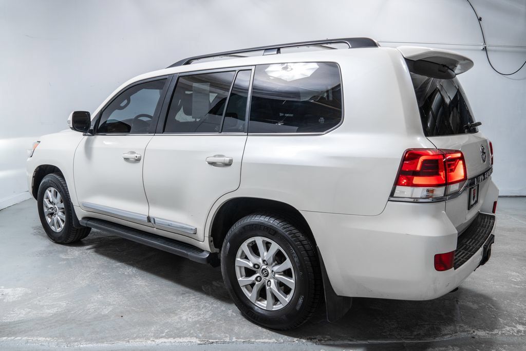 Used 2018 Toyota Land Cruiser w/ Carpet Mat Package AWD/4WD image 2