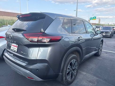 Certified 2021 Nissan Rogue SV AWD/4WD image 2