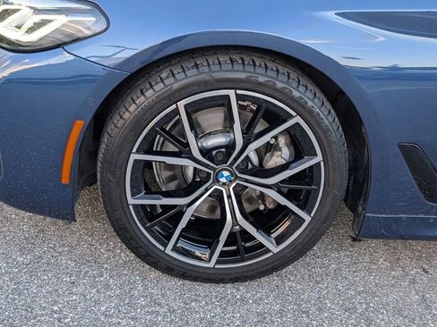 Used 2023 BMW 530i w/ M Sport Package image 4