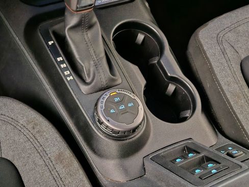 Used 2022 Ford Bronco 4-Door AWD/4WD image 19