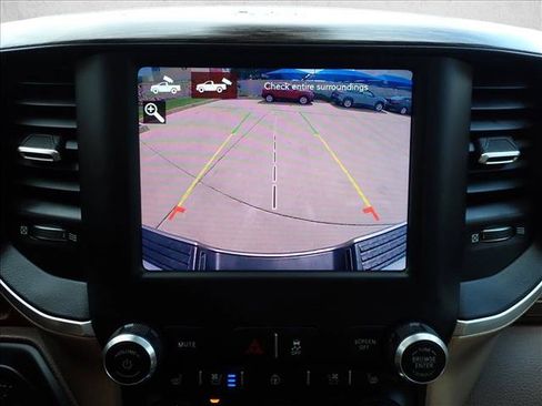 Used 2020 RAM 2500 Laramie AWD/4WD image 17