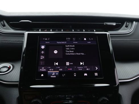 New 2025 Jeep Grand Cherokee L Altitude image 17