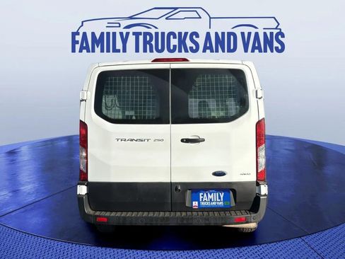 Used 2020 Ford Transit 250 Low Roof AWD image 4