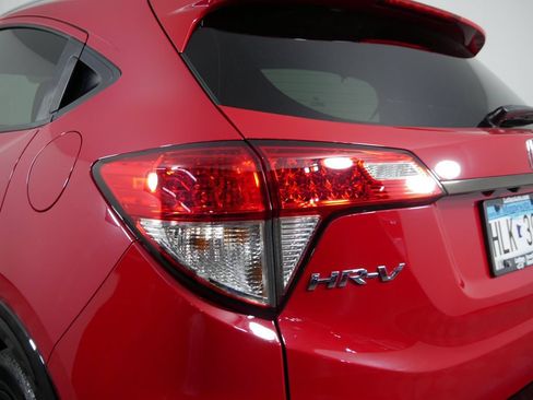 Used 2022 Honda HR-V Sport image 12