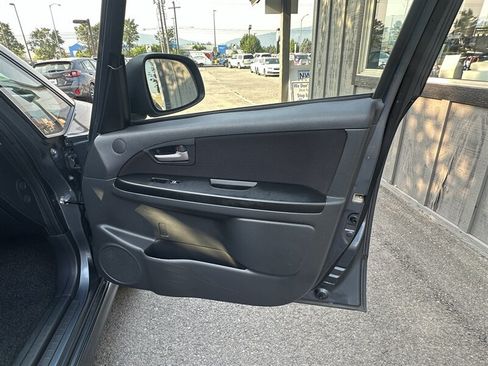 Used 2008 Suzuki SX4 Sport FWD image 33