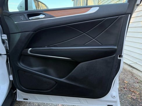 Used 2019 Lincoln MKC Reserve w/ MKC Climate Package image 19