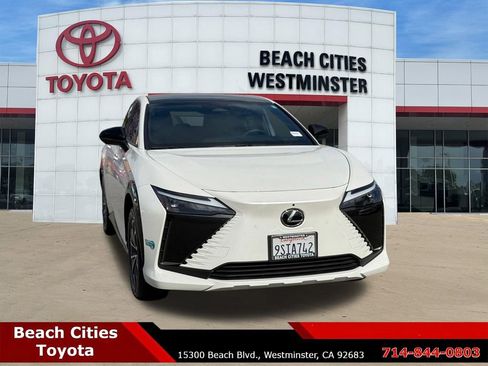 Used 2025 Lexus RZ 300e FWD image 3