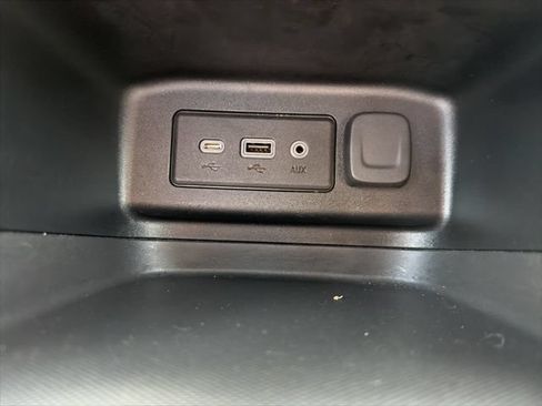 Used 2021 Chevrolet Equinox LT AWD/4WD image 29