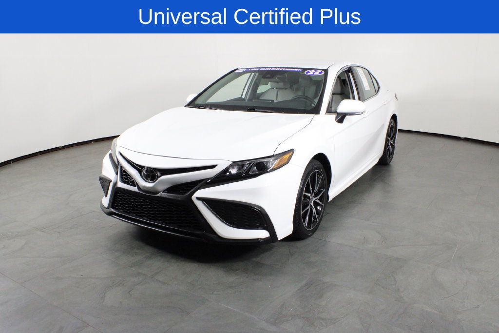 Used 2023 Toyota Camry SE FWD image 2