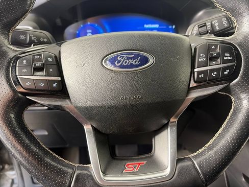 Used 2022 Ford Explorer ST w/ Equipment Group 401A AWD/4WD image 16
