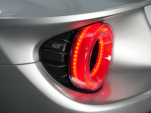 Used 2019 Ford GT RWD image 24