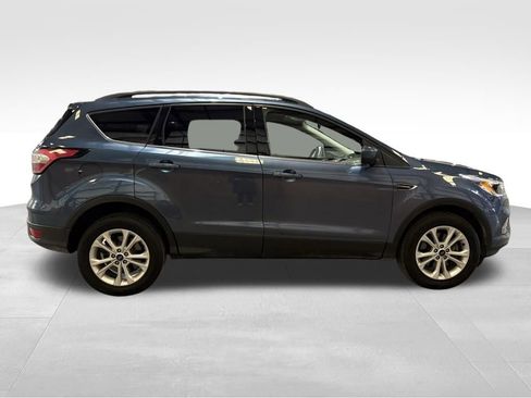 Used 2018 Ford Escape SE image 6