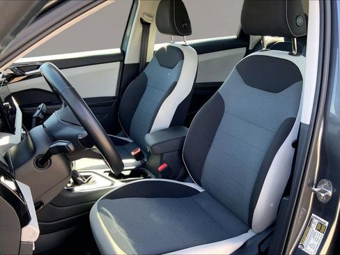 Certified 2025 Volkswagen Taos S FWD image 24