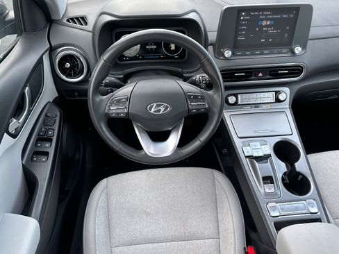 Certified 2022 Hyundai Kona SEL w/ Convenience Package image 15