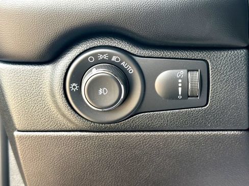 Used 2022 Dodge Durango GT AWD/4WD image 16