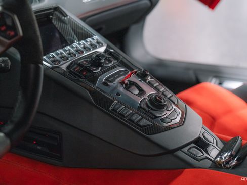 Used 2015 Lamborghini Aventador LP 700-4 AWD/4WD image 36