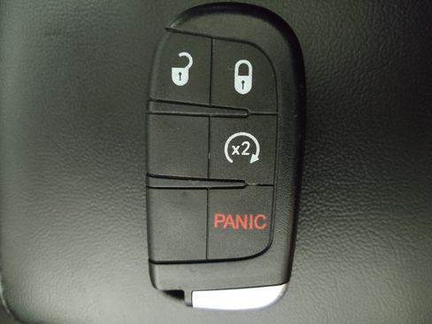 Used 2021 Jeep Grand Cherokee Limited RWD image 32