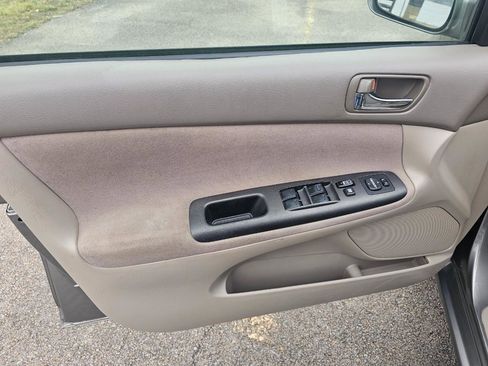 Used 2006 Toyota Camry XLE image 23
