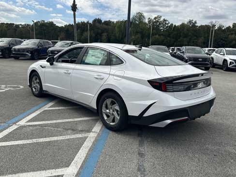 New 2026 Hyundai Sonata SE FWD image 8