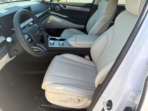 Used 2026 Genesis GV80 2.5T Advanced AWD/4WD image 9