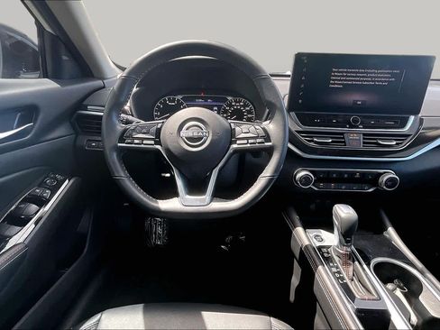Certified 2024 Nissan Altima 2.5 SR w/ SR Premium Package FWD image 6