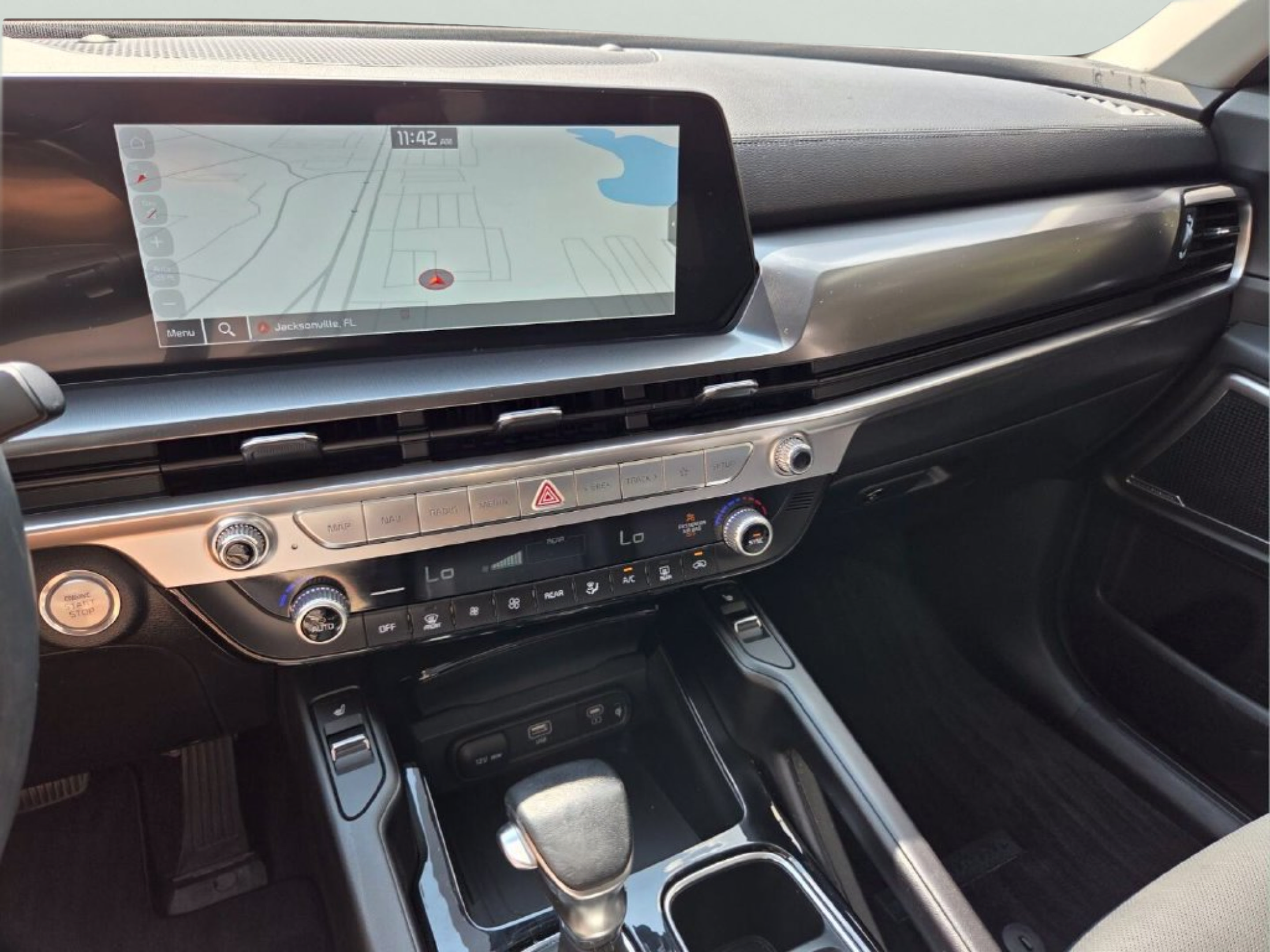 Used 2024 Kia Telluride S w/ S Sunroof Package FWD image 31