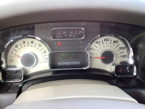 Used 2013 Ford Expedition XLT w/ HD Trailer Tow Pkg AWD/4WD image 50