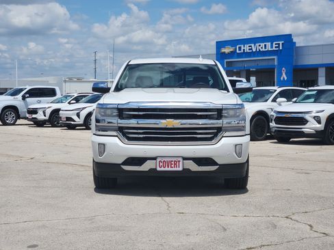 Used 2016 Chevrolet Silverado 1500 High Country w/ High Country Premium Package AWD/4WD image 2