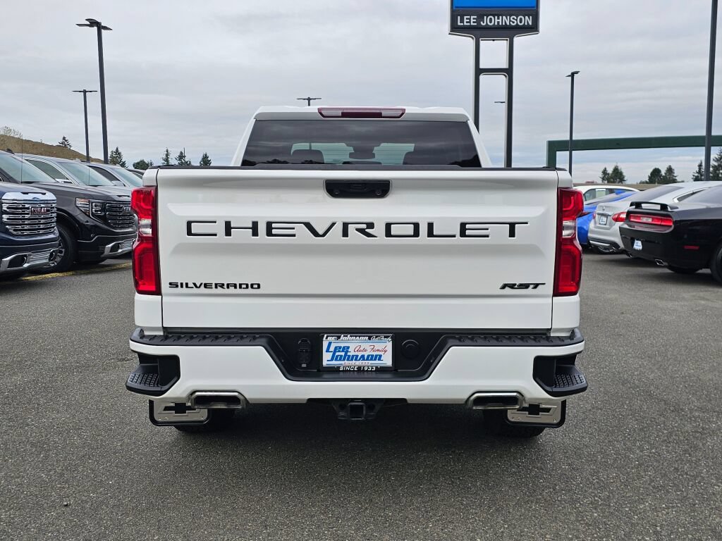 Certified 2023 Chevrolet Silverado 1500 RST w/ Z71 Off-Road Package AWD/4WD image 6
